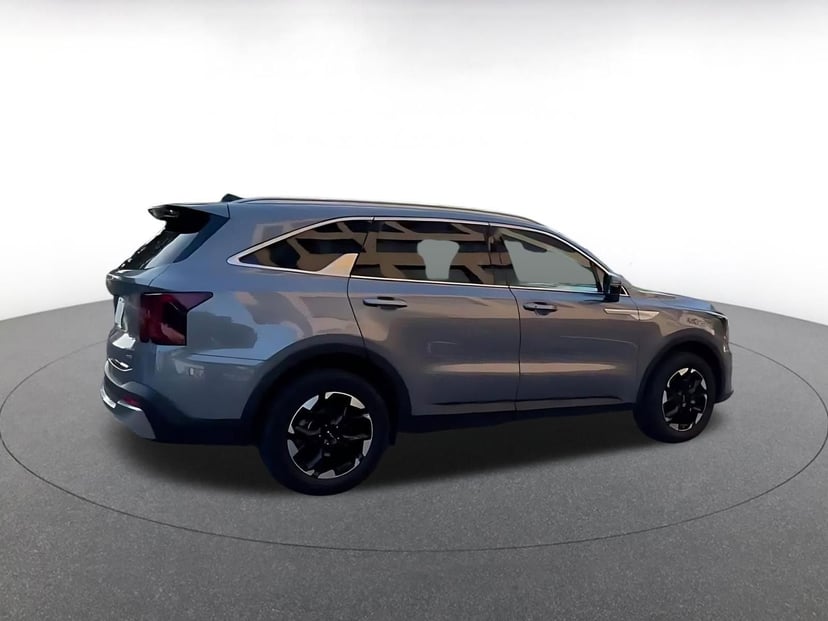 2024 Kia Sorento - Image 13