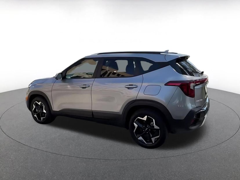 2025 Kia Seltos - Image 10