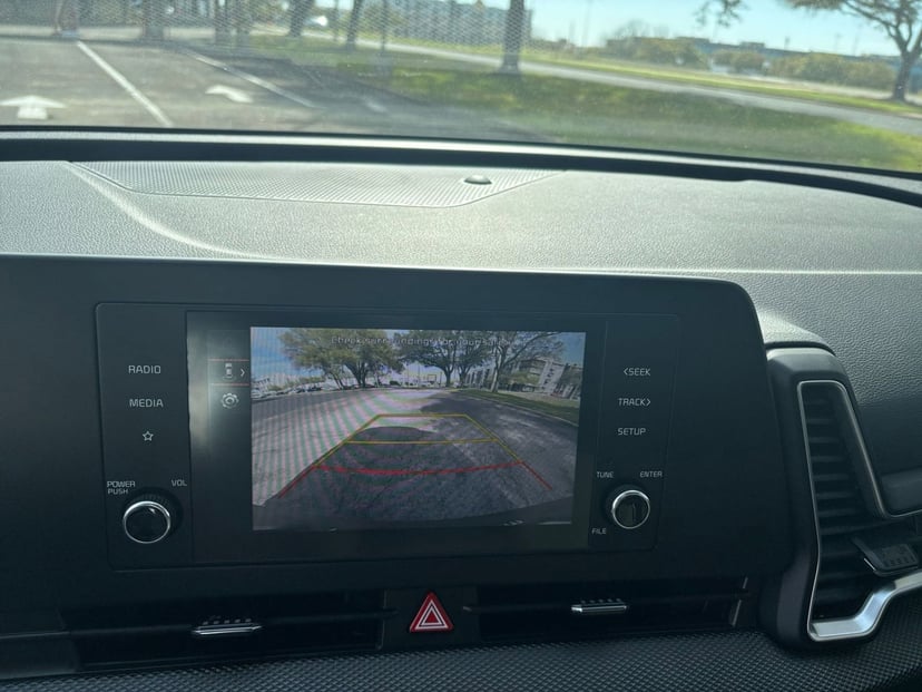 2025 Kia Sportage - Image 20