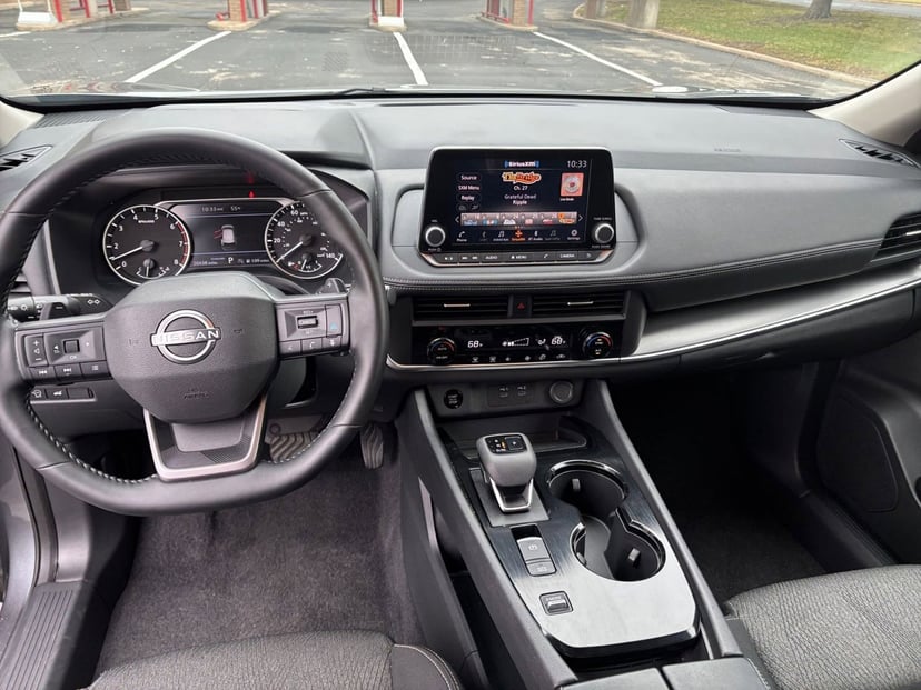 2025 Nissan Rogue - Image 28