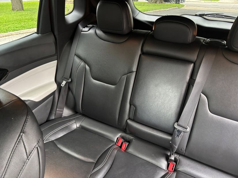 2025 Jeep Compass - Image 34