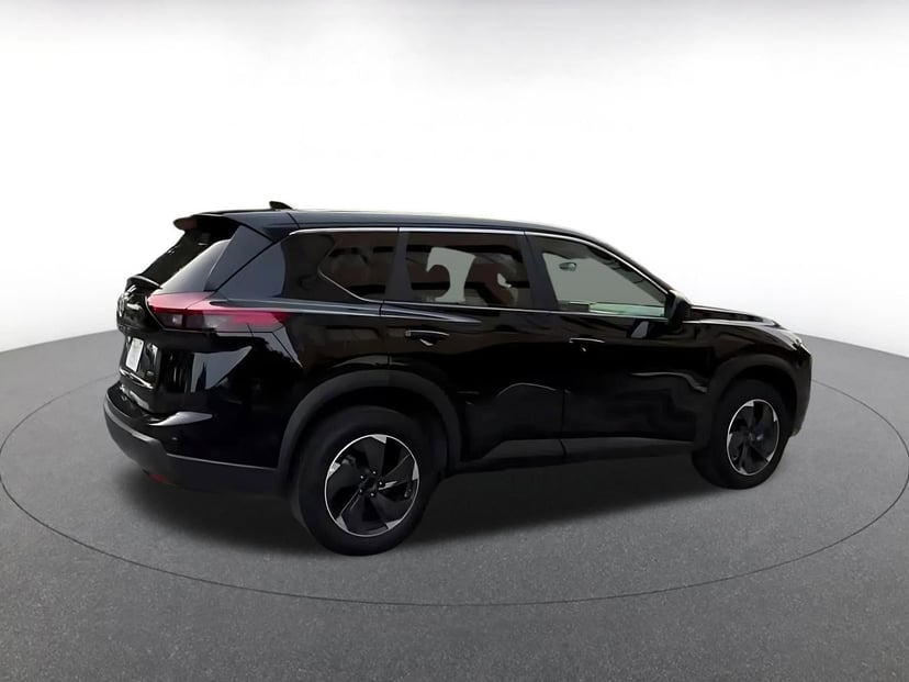 2025 Nissan Rogue - Image 15