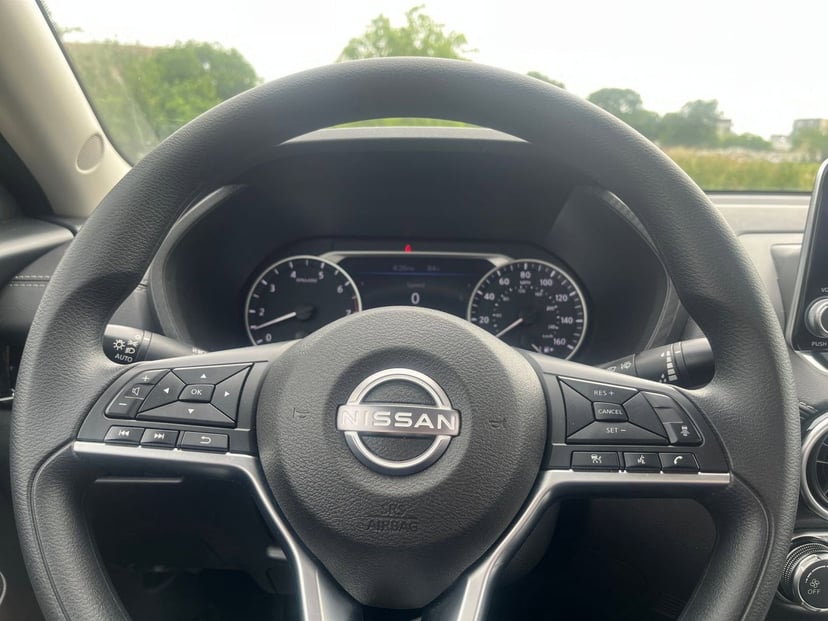 2025 Nissan Sentra - Image 26