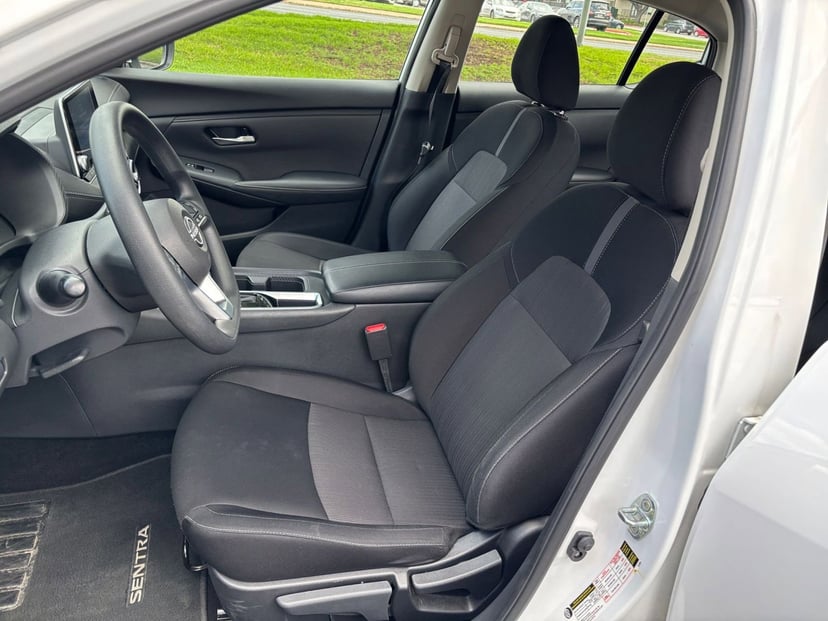 2025 Nissan Sentra - Image 31