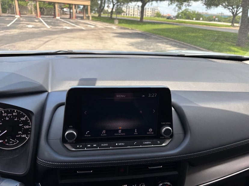 2025 Nissan Rogue - Image 14