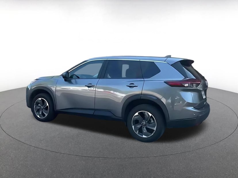 2025 Nissan Rogue - Image 5