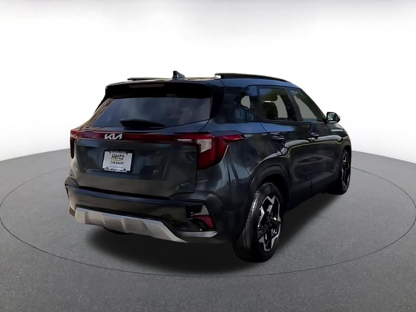 2025 Kia Seltos - Image 13