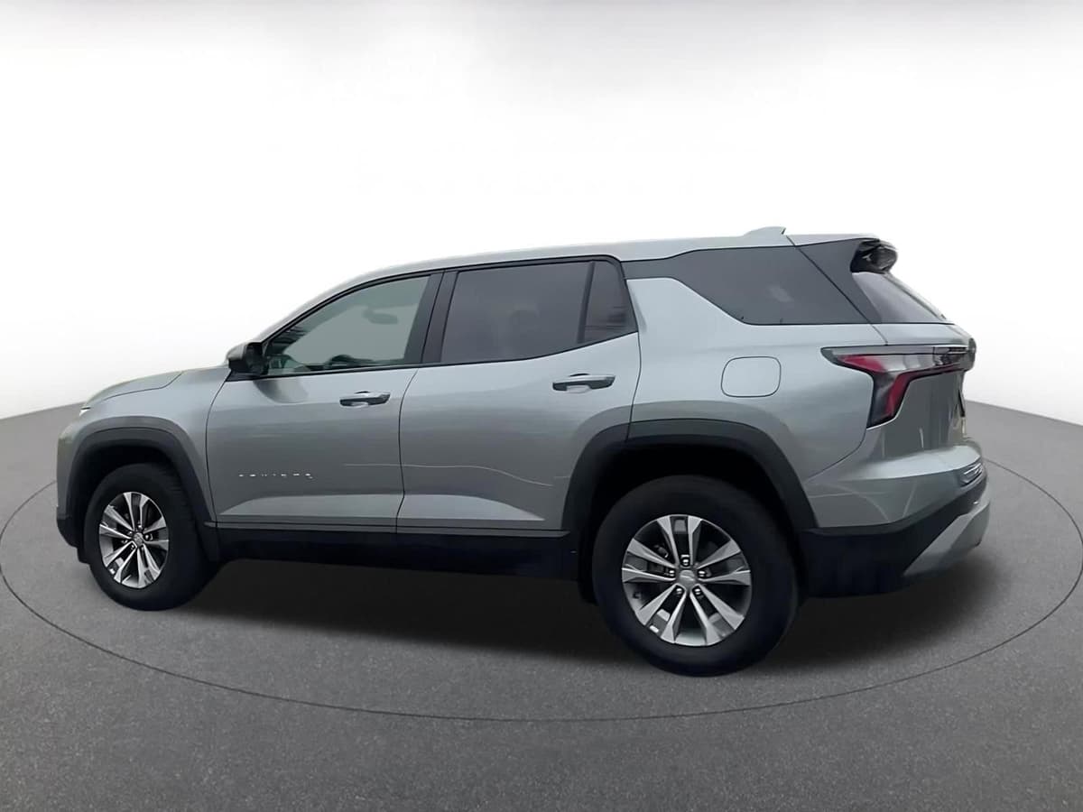 2025 Chevrolet Equinox - Image 8