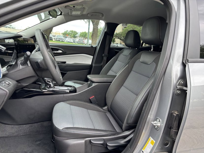 2025 Chevrolet Trax - Image 22
