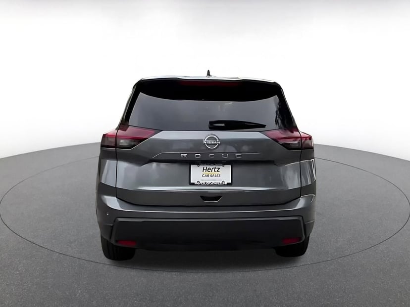 2025 Nissan Rogue - Image 12