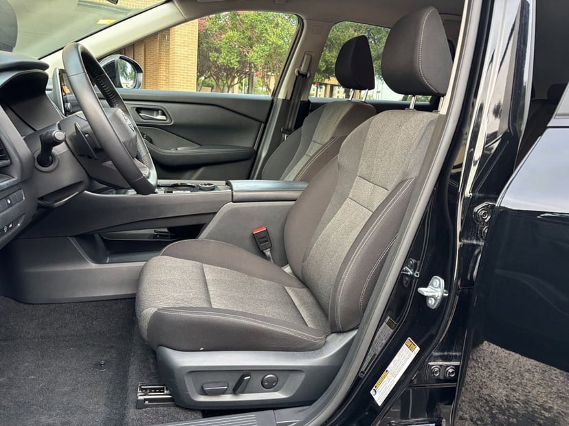 2025 Nissan Rogue - Image 22