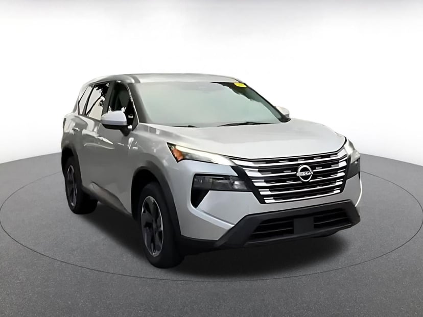 2025 Nissan Rogue - Image 2