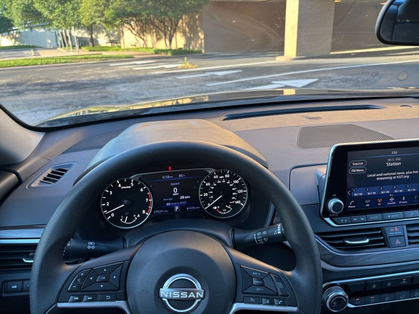 2025 Nissan Altima - Image 29