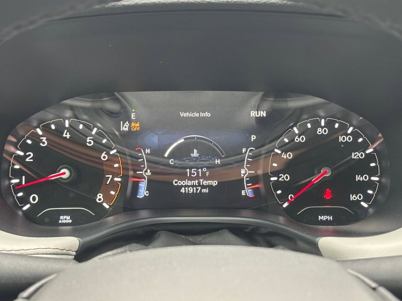 2025 Jeep Compass - Image 35