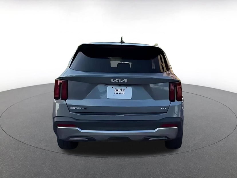 2024 Kia Sorento - Image 12