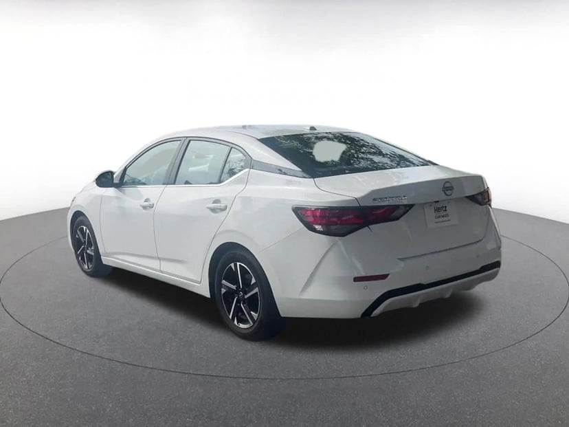 2025 Nissan Sentra - Image 11