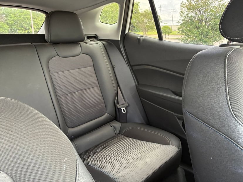 2025 Chevrolet Trax - Image 31