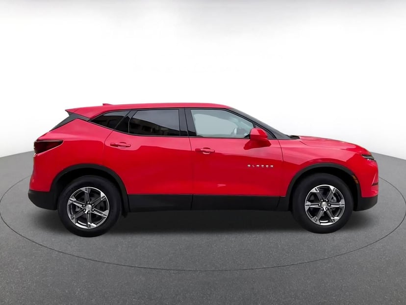 2025 Chevrolet Blazer - Image 16