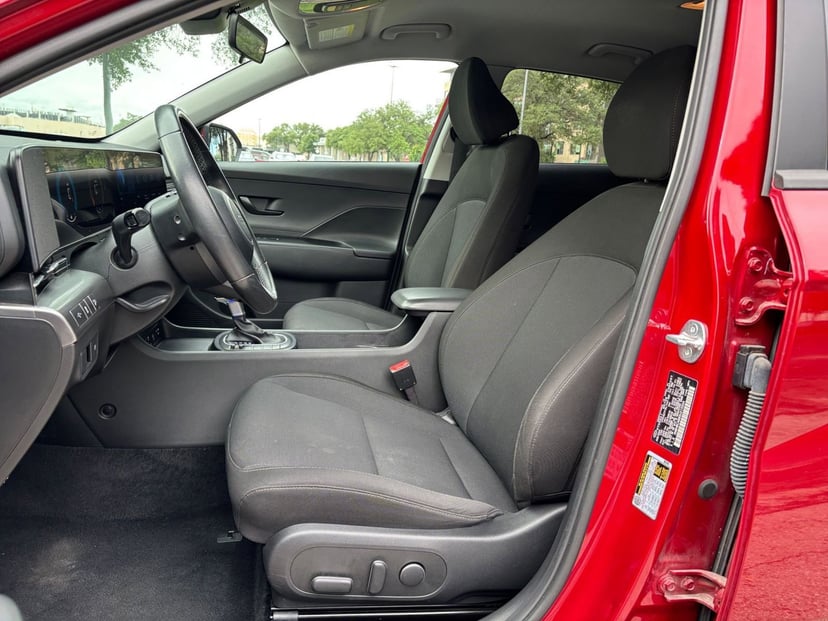 2025 Hyundai Kona - Image 22
