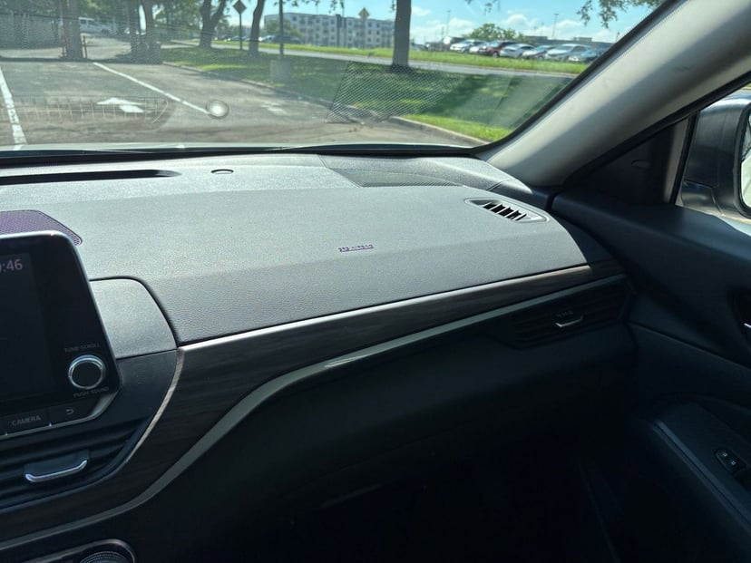 2025 Nissan Altima - Image 30