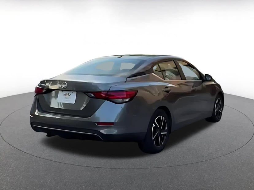 2025 Nissan Sentra - Image 13