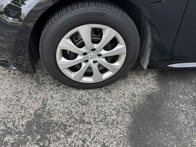 2025 Toyota Corolla - Image 25
