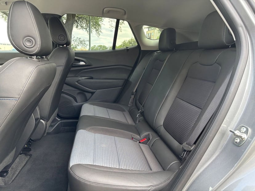 2025 Chevrolet Trax - Image 21