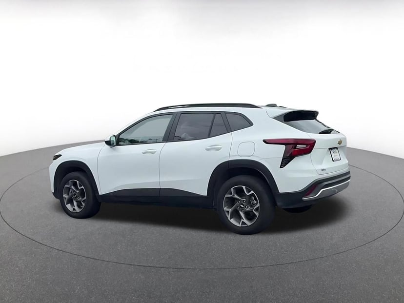 2025 Chevrolet Trax - Image 7