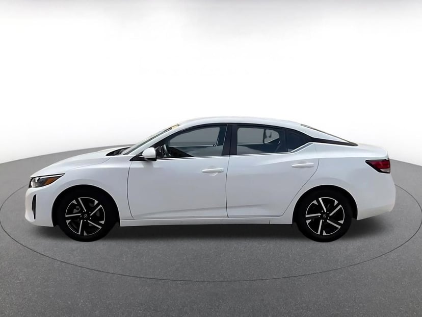2025 Nissan Sentra - Image 8