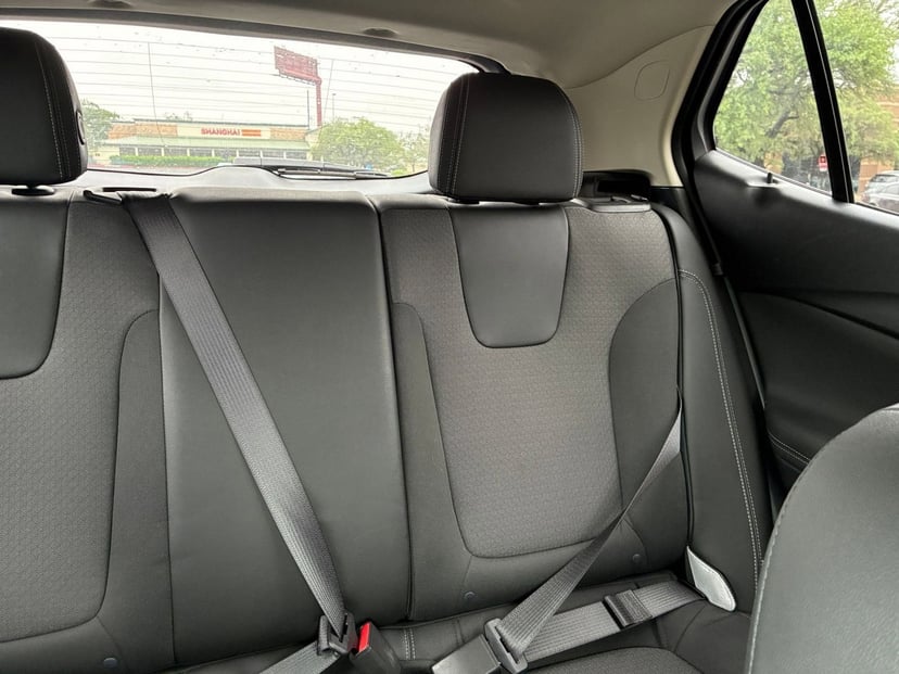 2025 Buick Encore GX - Image 32