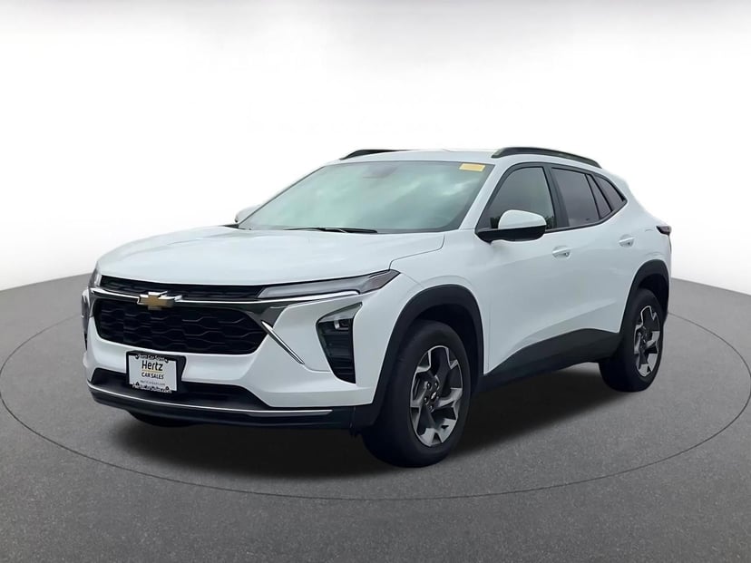 2025 Chevrolet Trax - Image 5