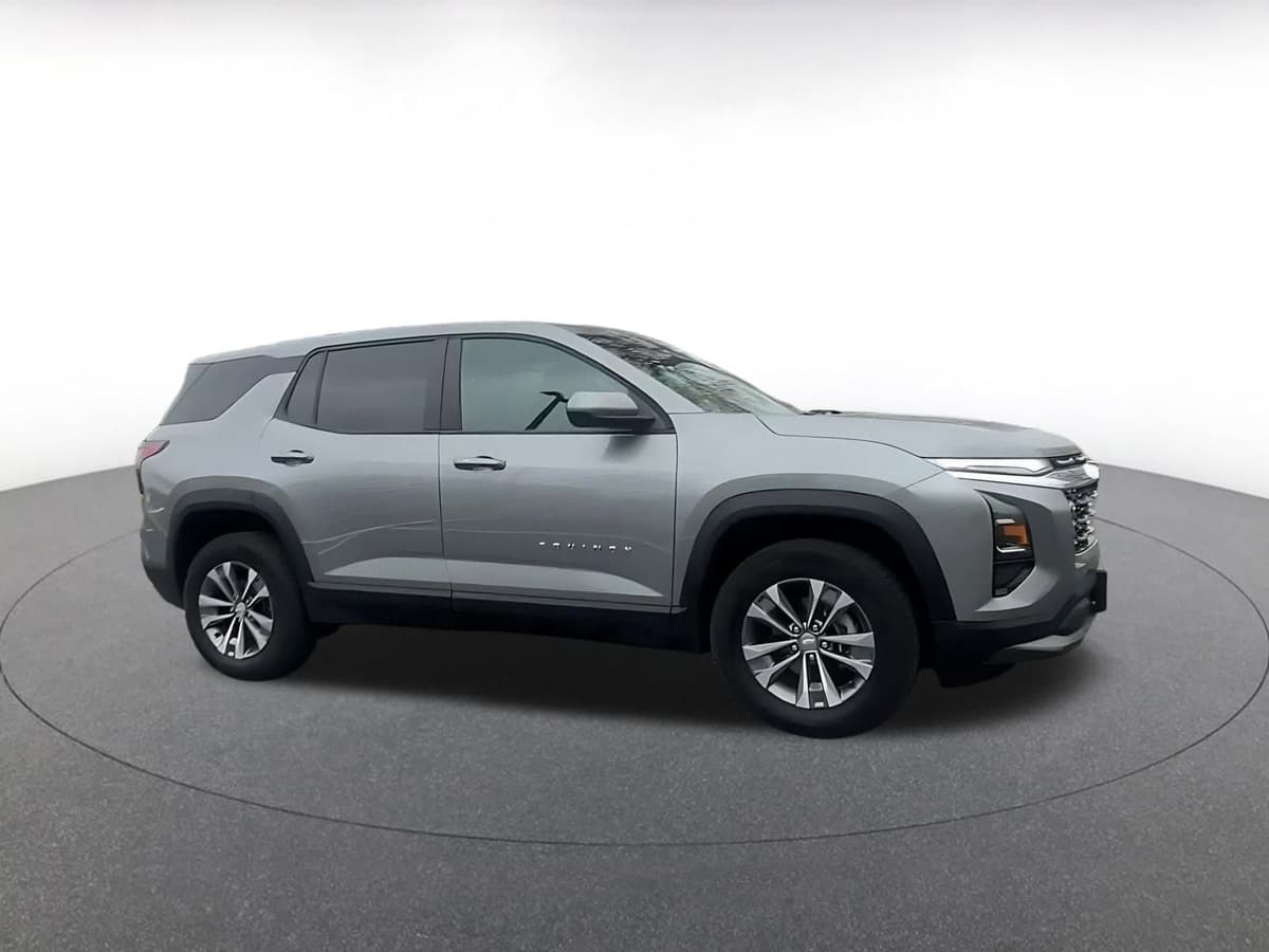 2025 Chevrolet Equinox - Image 1