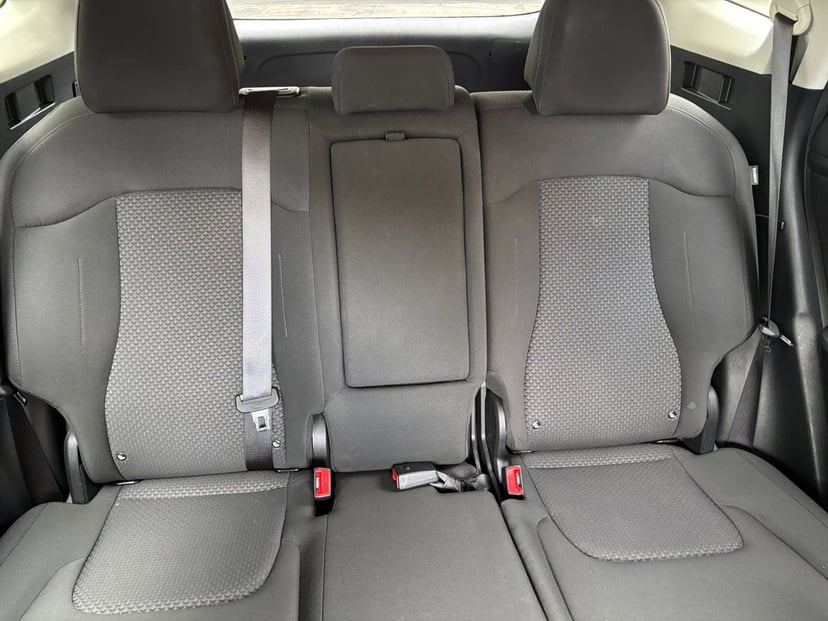 2025 Kia Sportage - Image 33