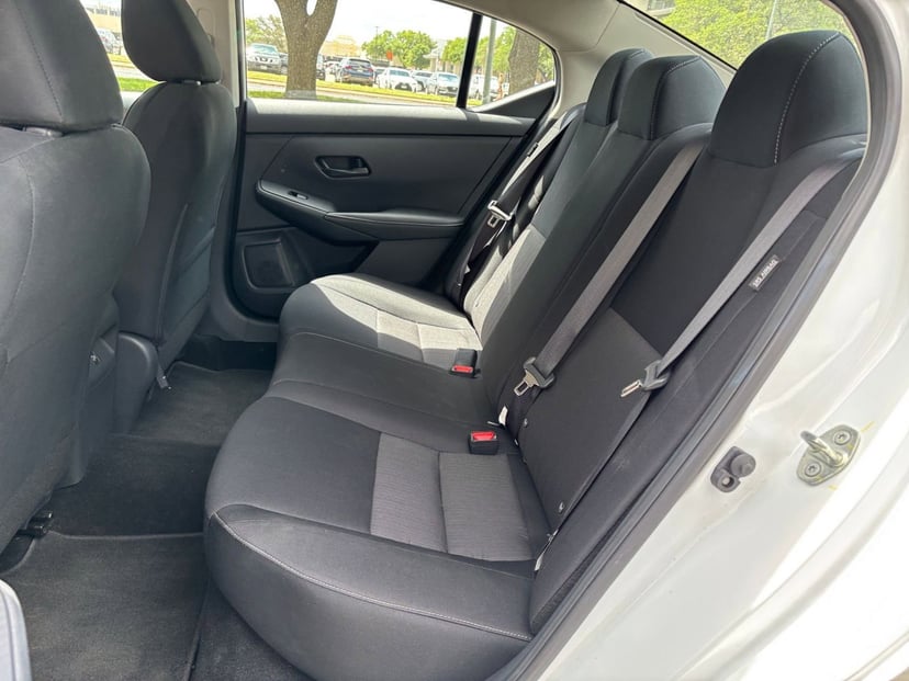 2025 Nissan Sentra - Image 21