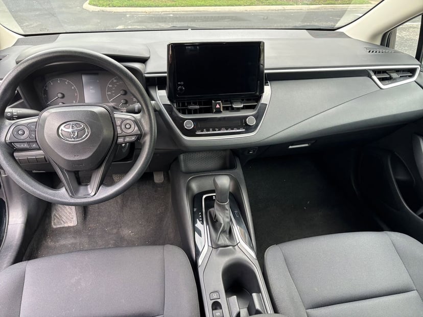 2025 Toyota Corolla - Image 28