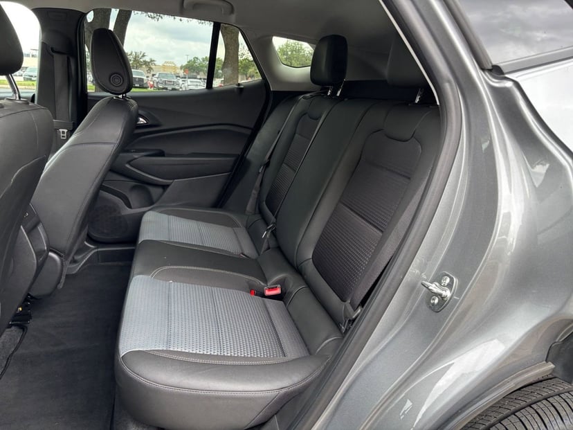 2025 Chevrolet Trax - Image 21