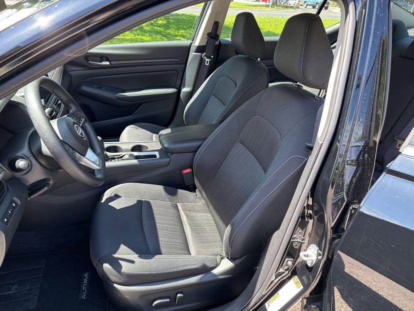 2025 Nissan Altima - Image 31