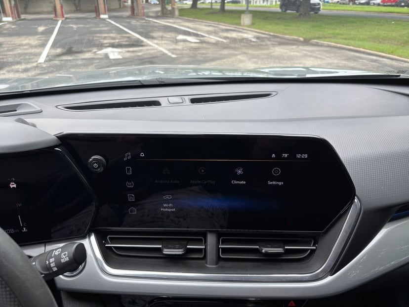 2025 Chevrolet Trax - Image 17