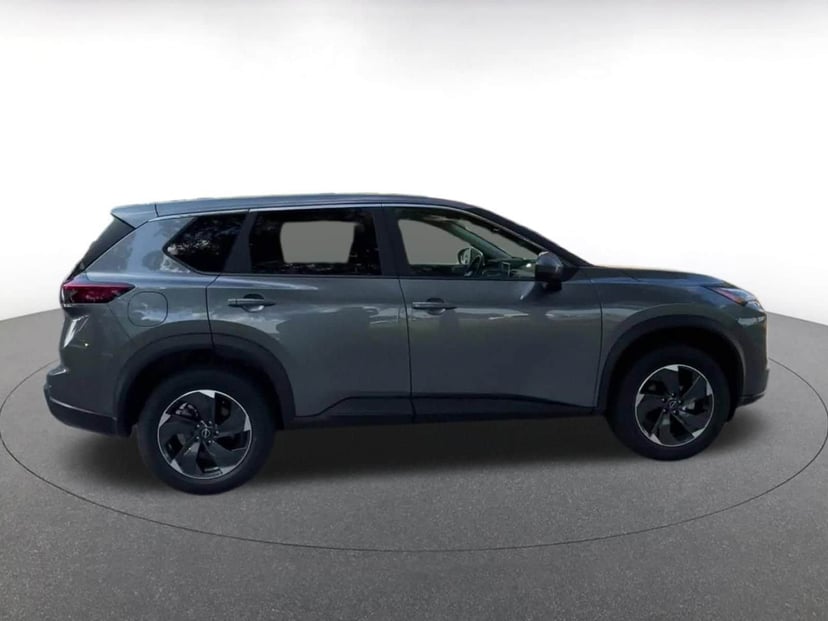 2025 Nissan Rogue - Image 13