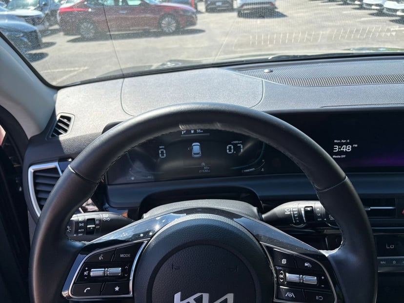 2025 Kia Seltos - Image 29