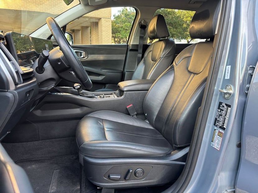 2024 Kia Sorento - Image 22