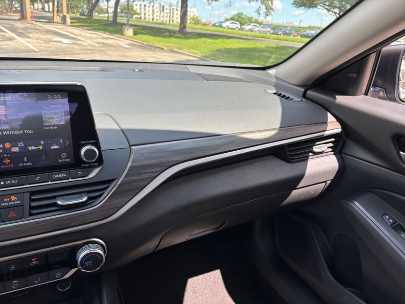 2025 Nissan Altima - Image 30