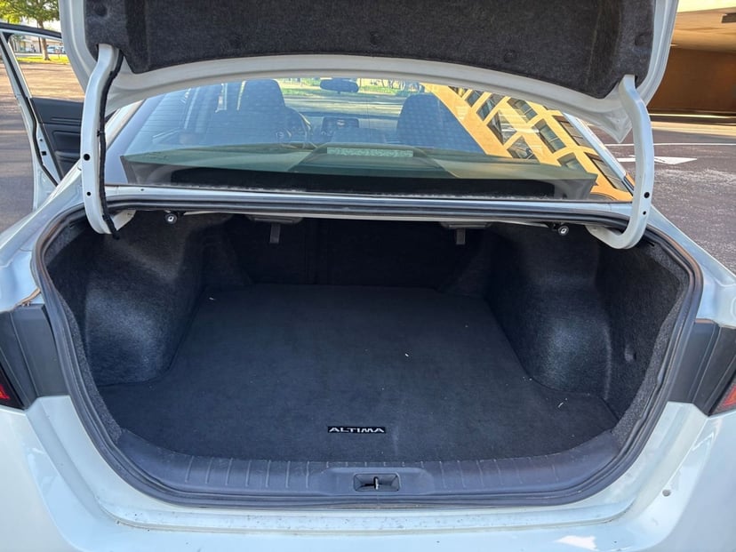 2025 Nissan Altima - Image 15