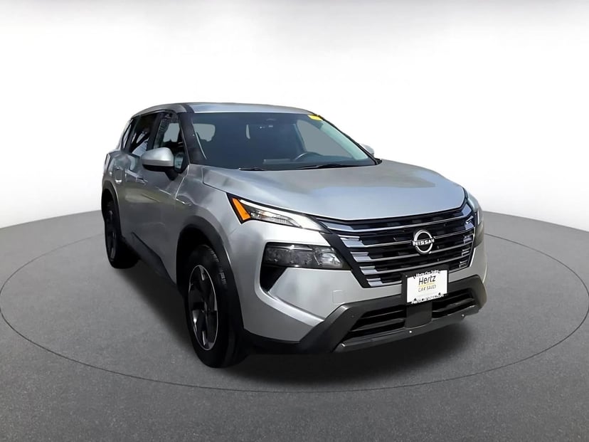 2025 Nissan Rogue - Image 3