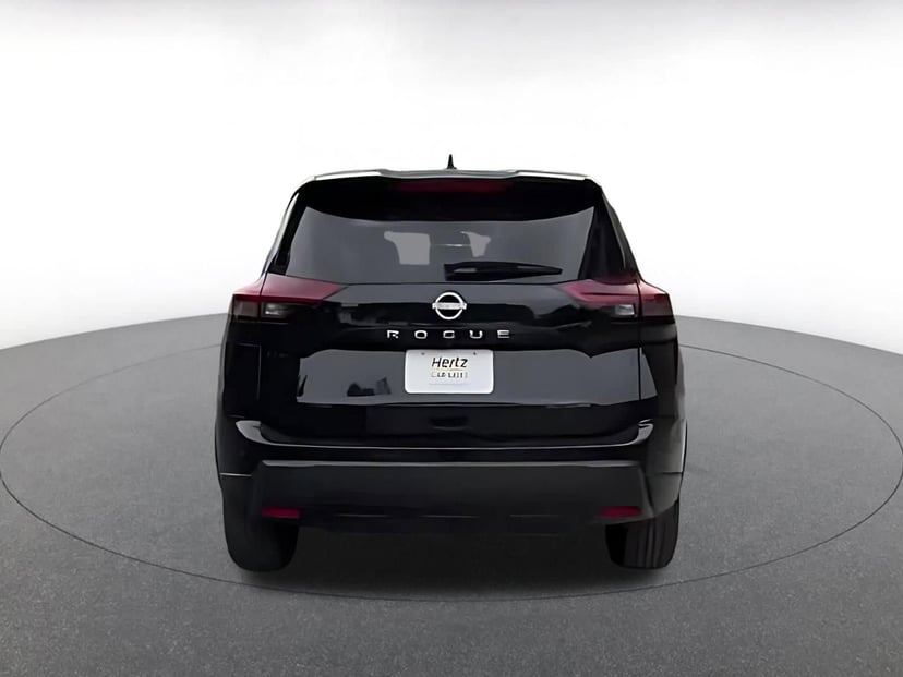 2025 Nissan Rogue - Image 12