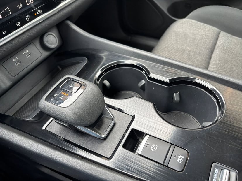 2025 Nissan Rogue - Image 36