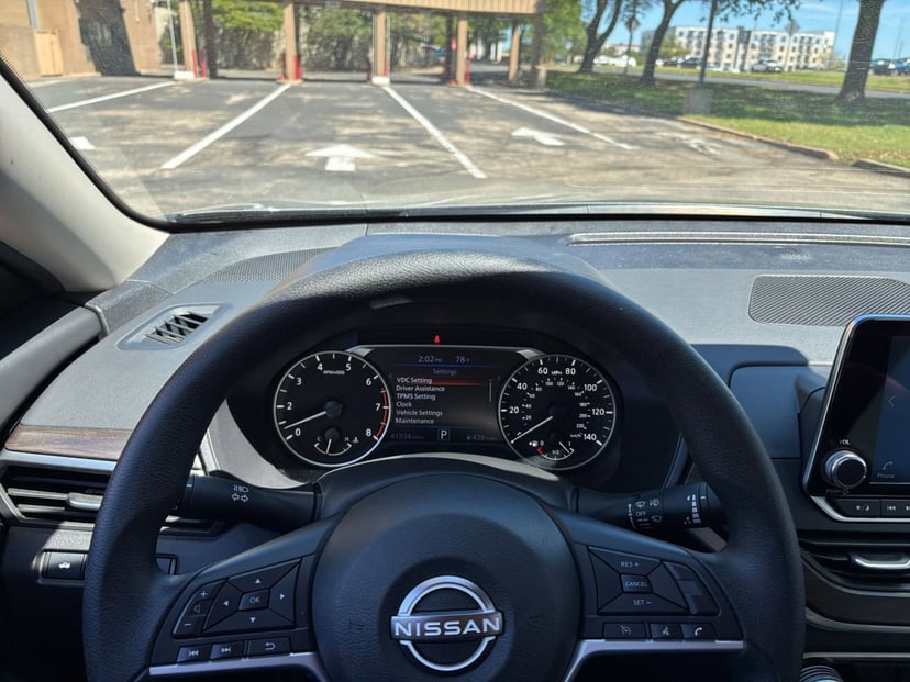 2025 Nissan Altima - Image 29
