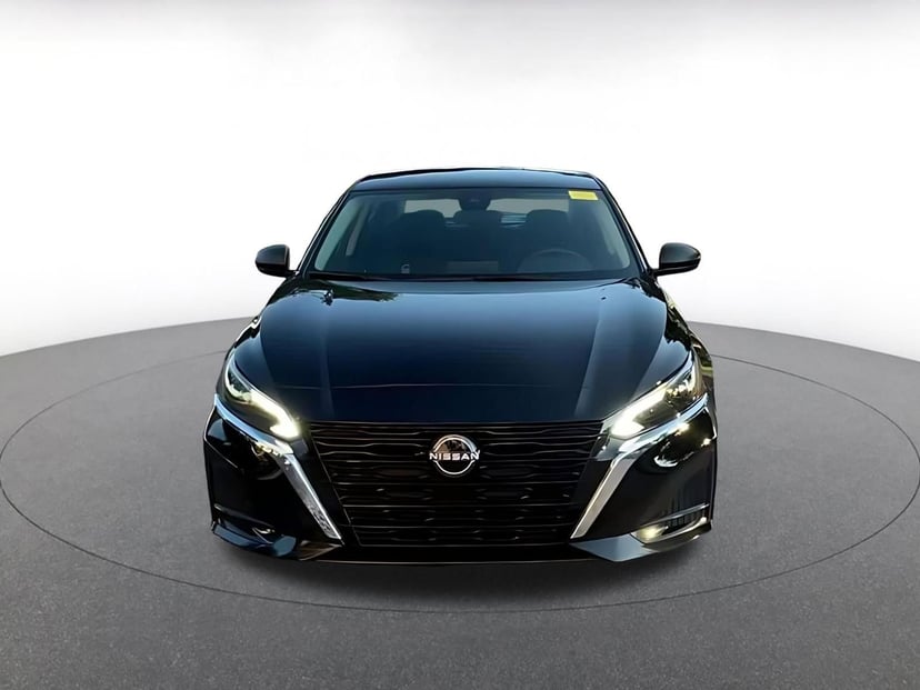 2025 Nissan Altima - Image 5