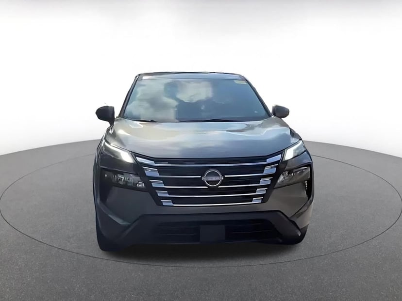 2025 Nissan Rogue - Image 3