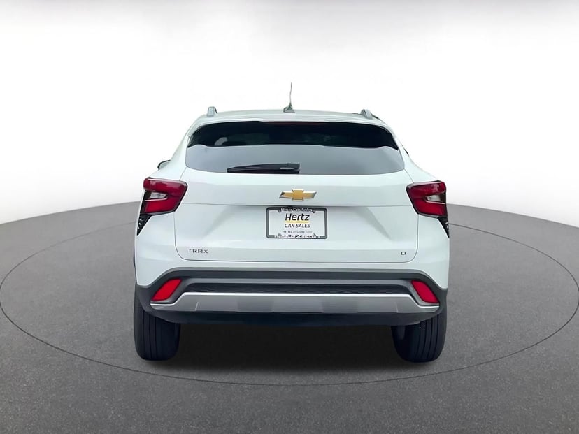 2025 Chevrolet Trax - Image 10